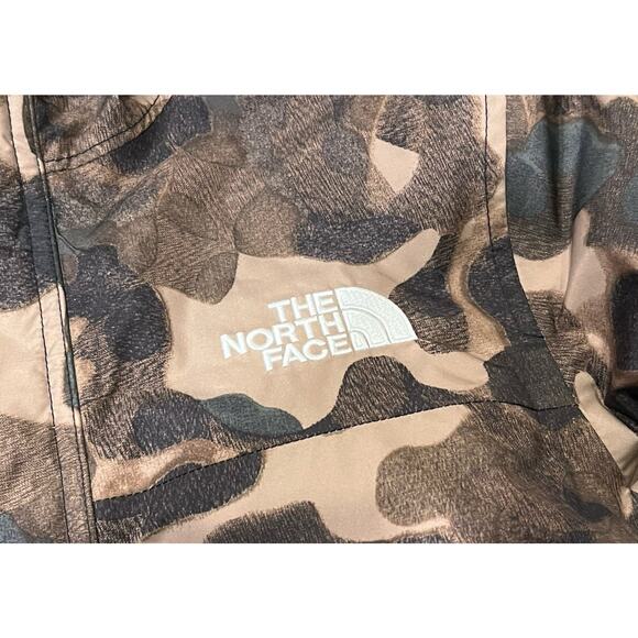 THE NORTH FACE Boy’s Gotham Goose Down Jacket Parka TNF Black Camo M (10) NWT - Picture 4 of 9